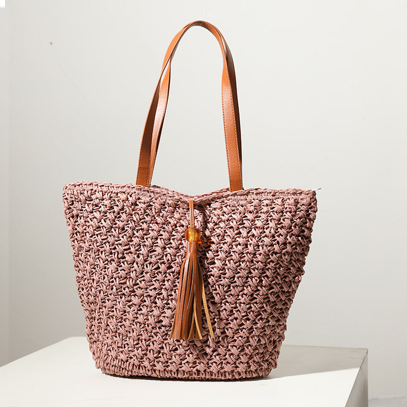Håndlaget kurvveske med stilige fringe-detaljer Skanto
