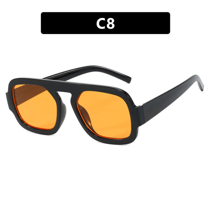 Dame moteriktig solbrille i moderne retro-stil Skanto