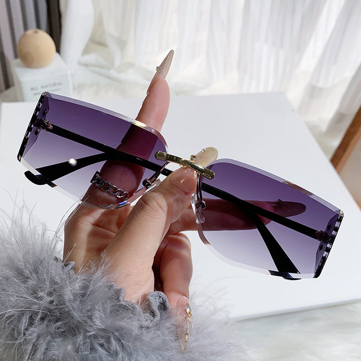 Dame elegant solbrille med høyverdig geometrisk design Skanto