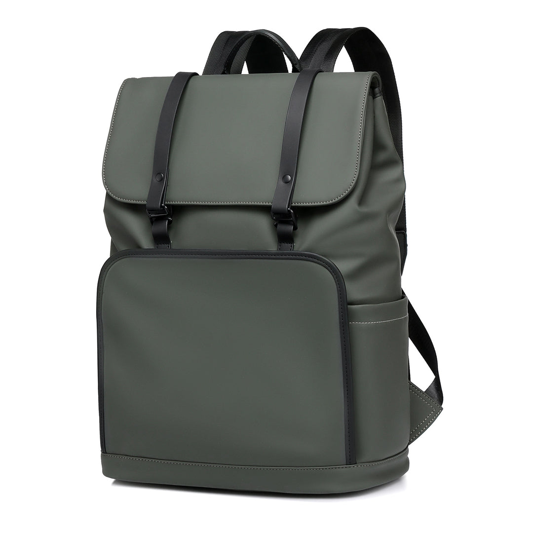 Romslig laptop-sekk med justerbare bæreremmer og vannavvisende materiale Skanto