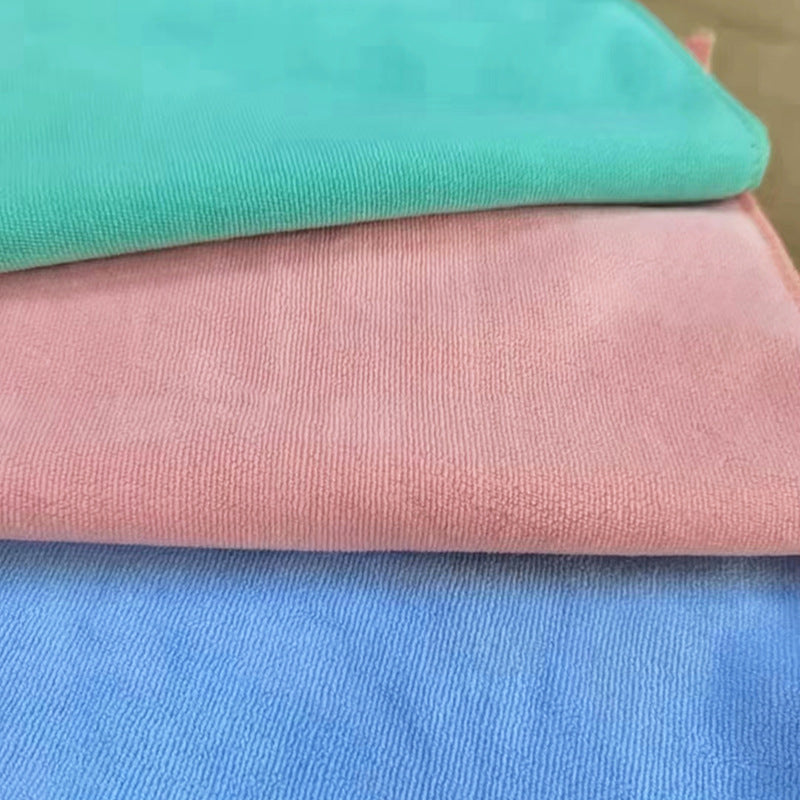 Microfiber Beach Blanket with Innovative Texture Skanto