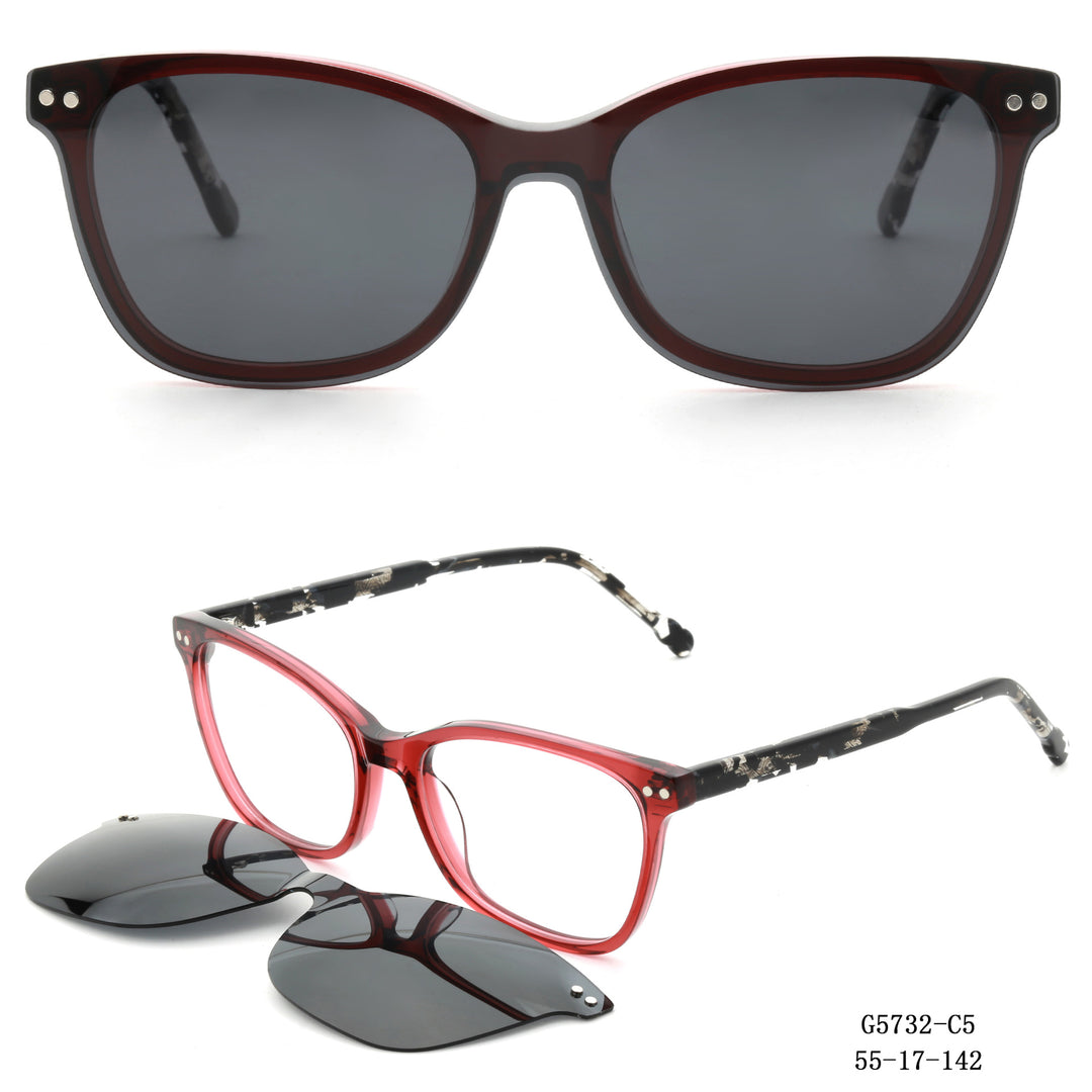 Dame solbrille i elegant vintage-design Skanto