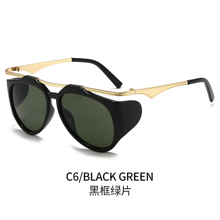 Dame Modis sport solbrille med oversized ramme og gull aksenter Skanto