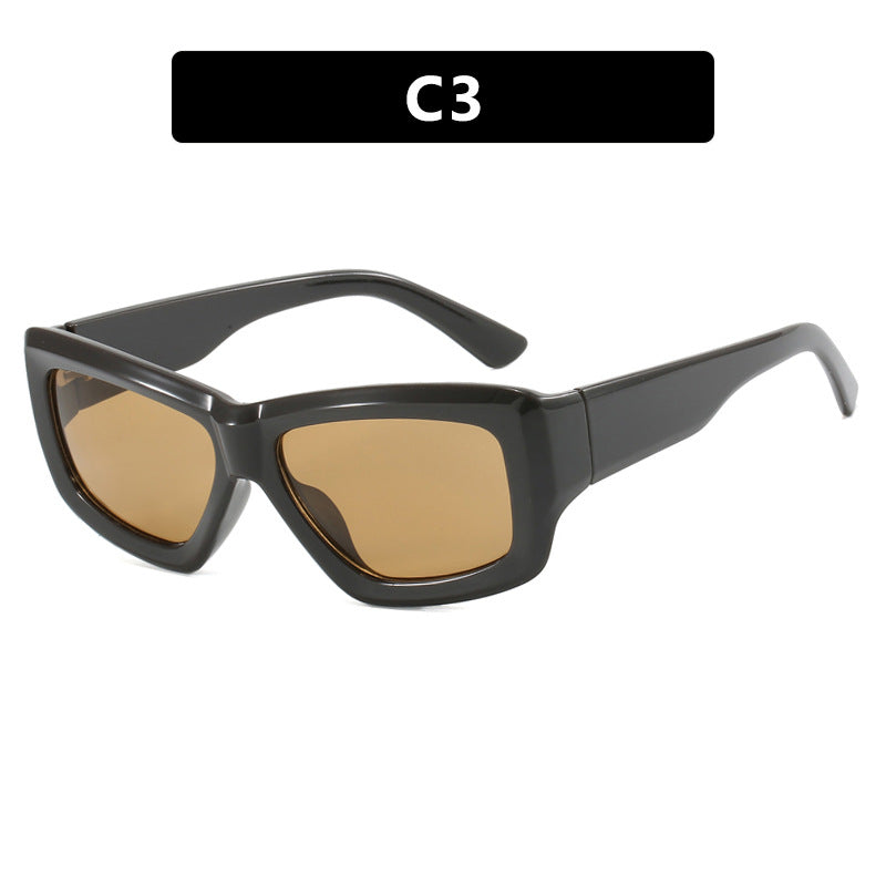 Dame trendy firkantet solbrille med gjennomsiktig ramme og komfortable linser Skanto