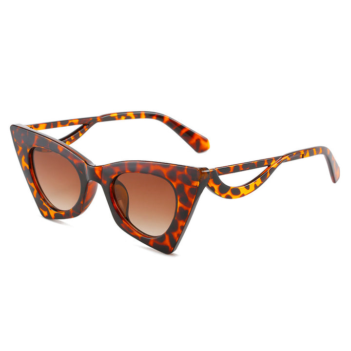 Dame Cat-Eye solbriller med elegante designelementer Skanto