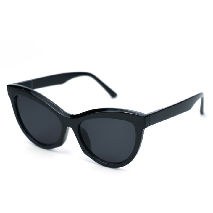 Damer Cat-Eye solbriller med moderne, konturert ramme Skanto