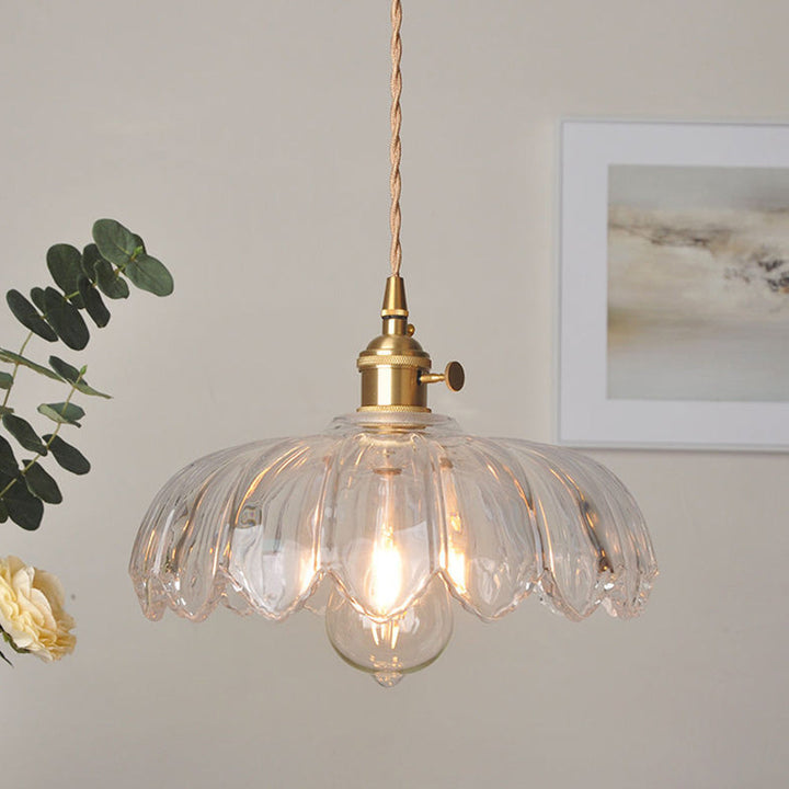Skanto | Glass lampe som glitrer med detaljer!