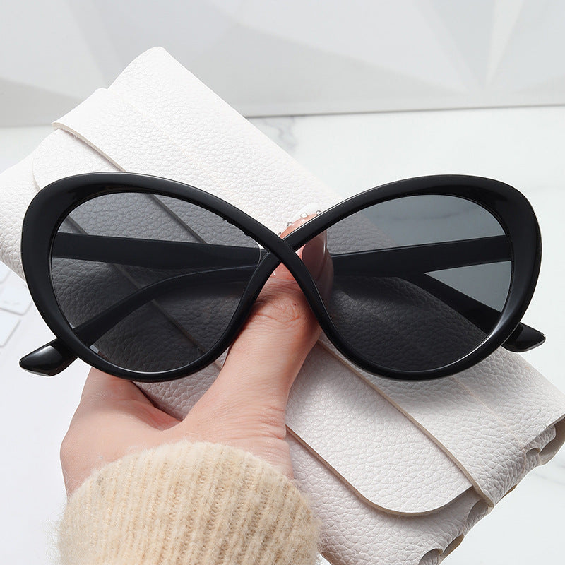 Dame Cat-Eye solbriller med speilfolierte glass Skanto