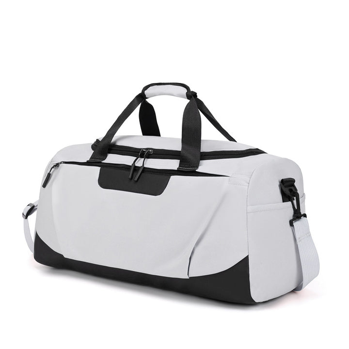 Sporty duffel bag with versatile storage and ergonomic carrying handles Skanto