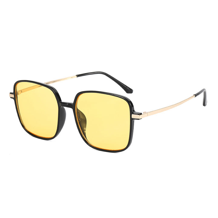 Dame kvadratisk designbrille med filigran metallramme Skanto