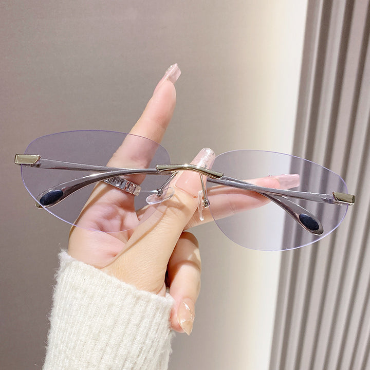 Dame Cat-Eye solbriller med unikt design Skanto