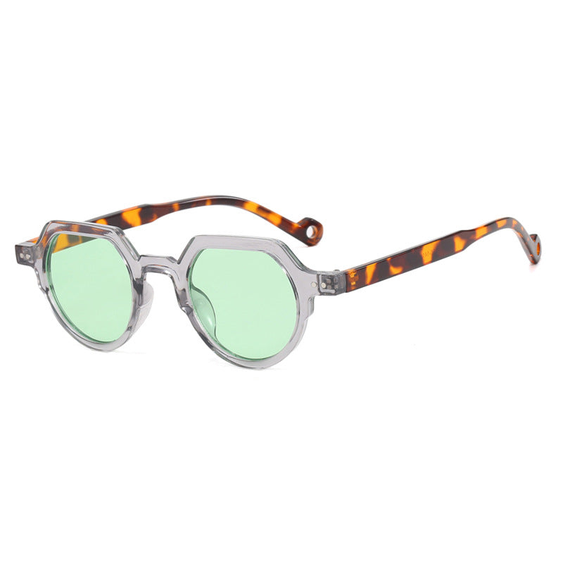 Dame geometrisk solbrille med beskyttende UV-filter og robust ramme Skanto