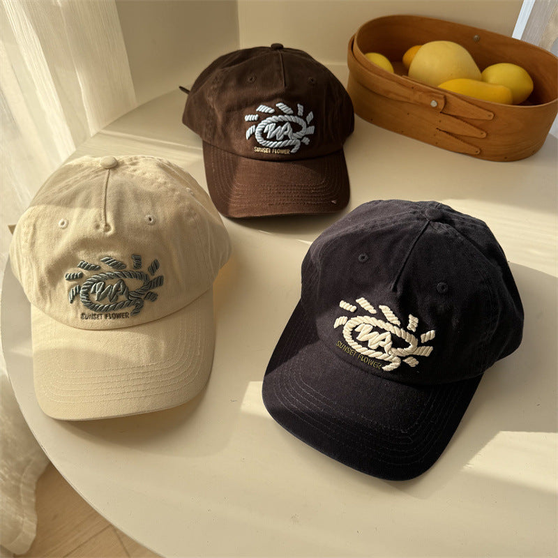Kvinnebrodert baseballcap Skanto