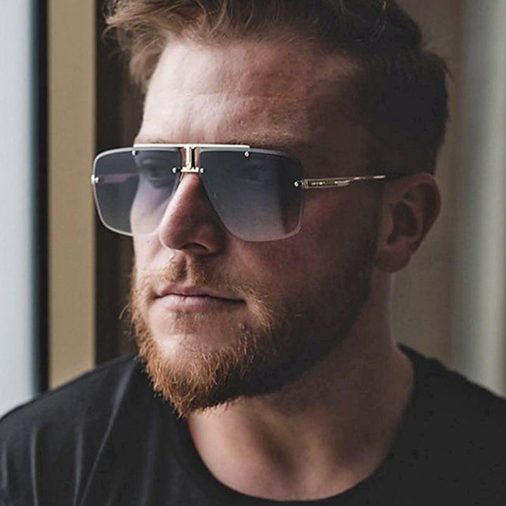 Dame kvadratisk solbrille i stilfull minimalistisk design Skanto