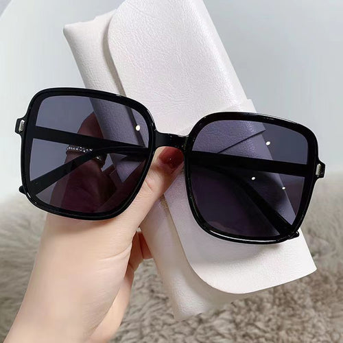 Dame kvadratisk oversized solbrille med integrert UV-beskyttelse Skanto
