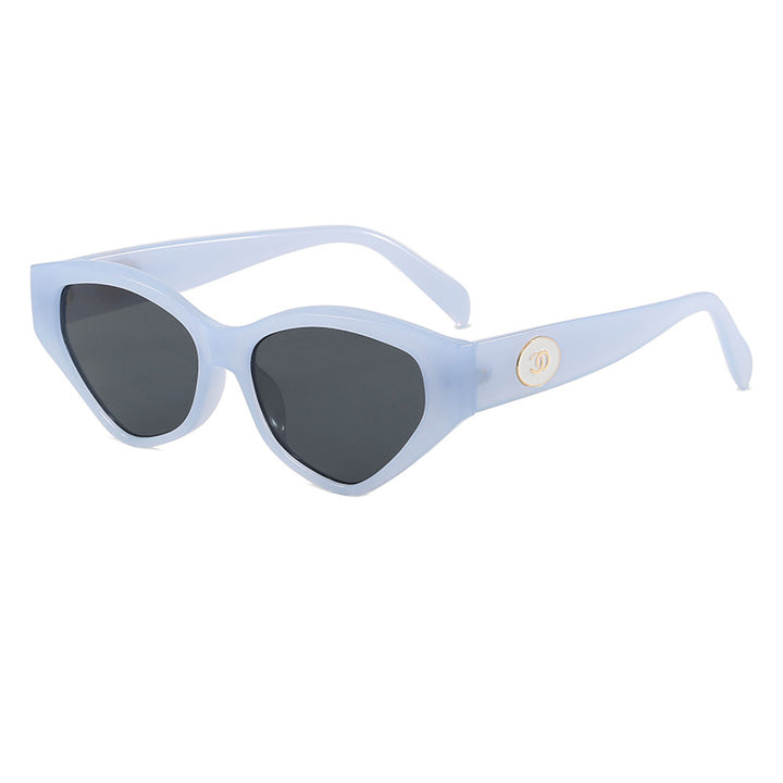 Dame trendy solbriller i elegant design Skanto