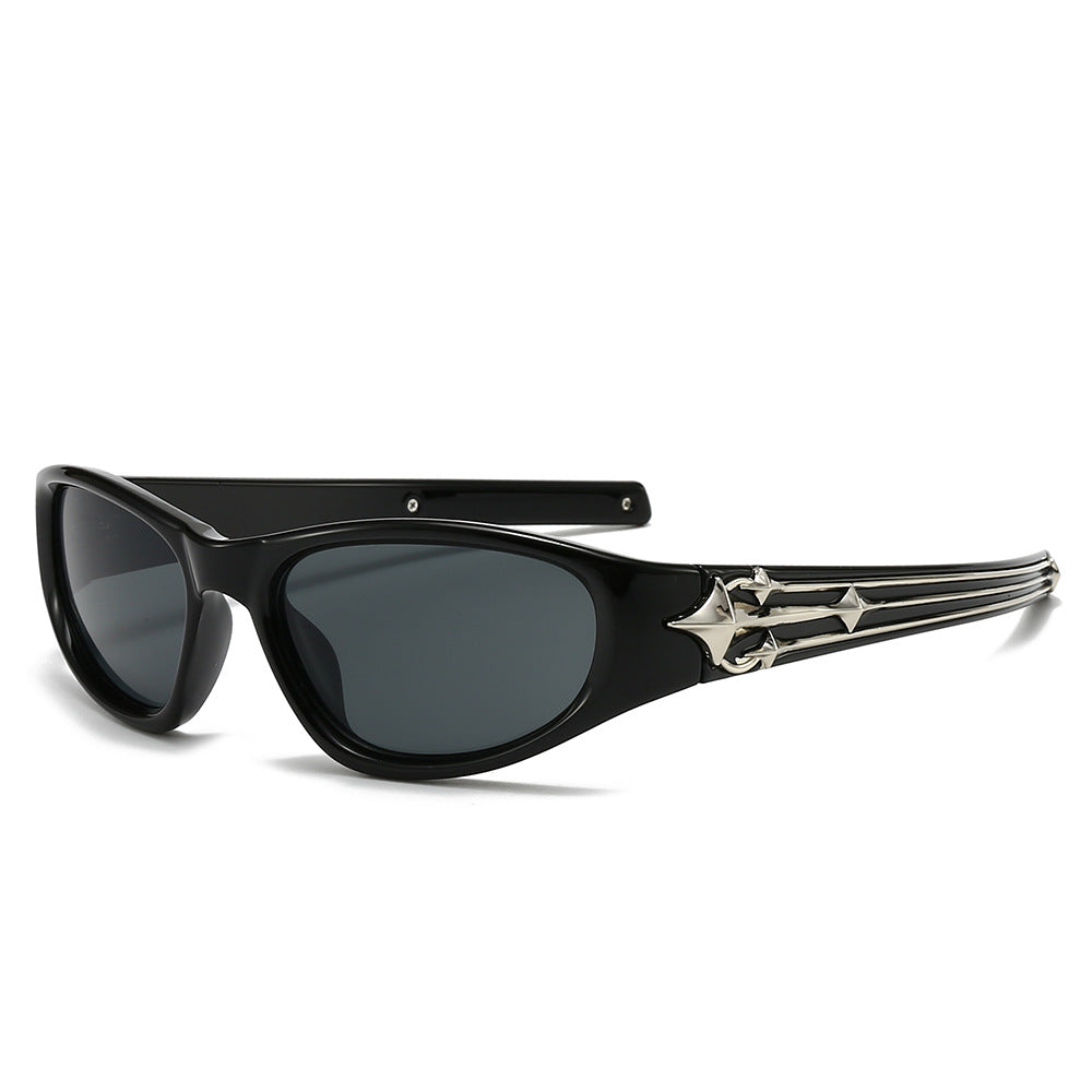 Dame Sporty solbrille i moderne design med stilfull metallramme Skanto