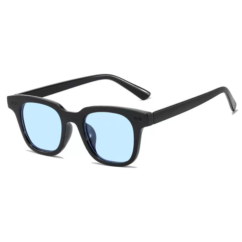Dame moteriktig retro-solbrille med robust plastramme Skanto