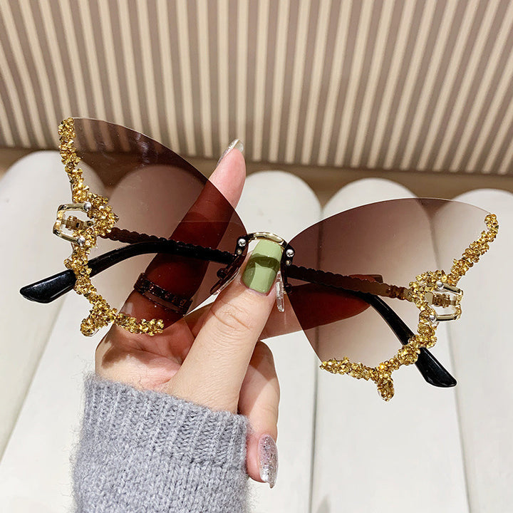 Dame ekstravagante Cat-Eye solbriller med glitrende strassdekorasjoner Skanto