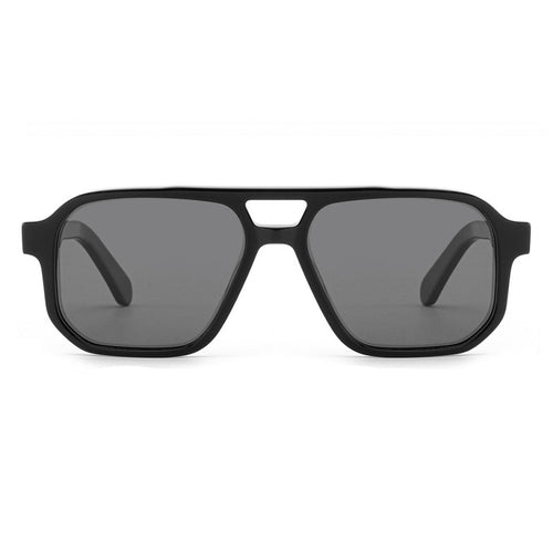 Dame solbrille i moderne, geometrisk design med robust ramme og UV-beskyttelse Skanto