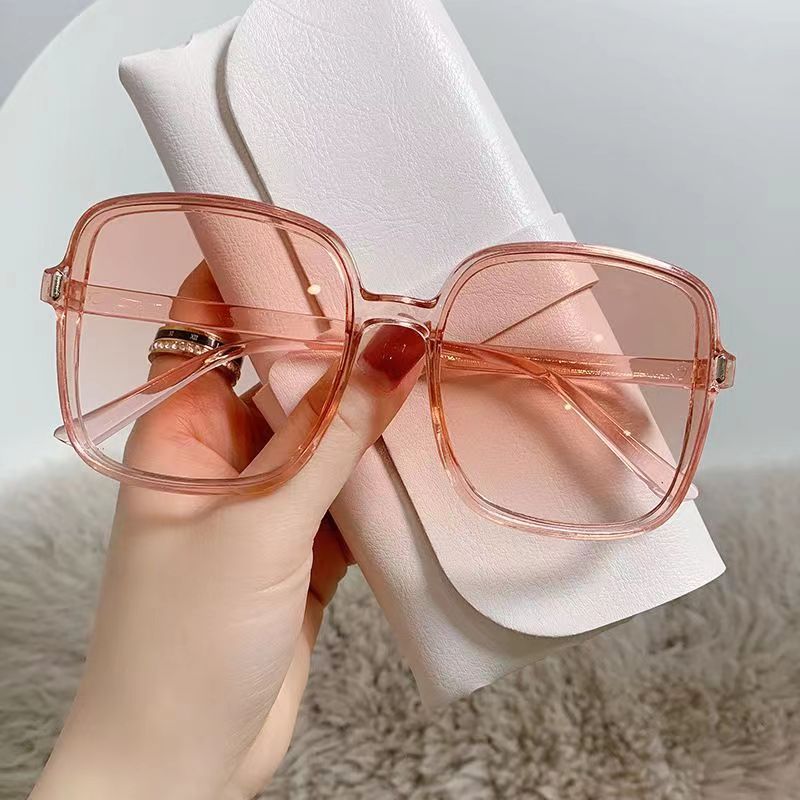 Dame kvadratisk oversized solbrille med integrert UV-beskyttelse Skanto