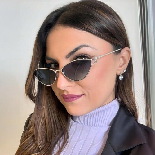 Dame Cat-Eye solbriller med elegant metallramme og UV-beskyttelse Skanto