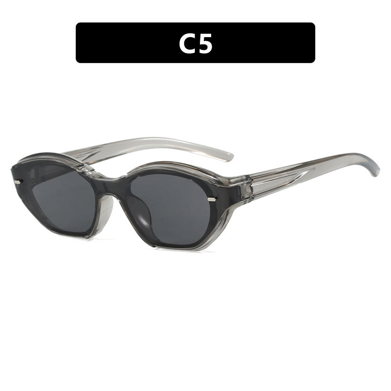 Dame moter Solbrille med moderne design og beskyttende UV-filter Skanto