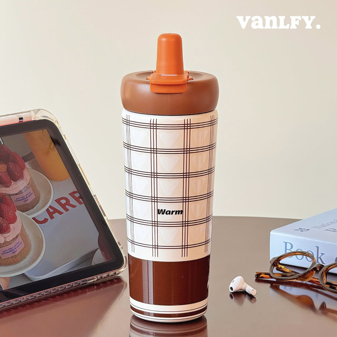 Damen Isoliertrinkflasche mit innovativem Silikonverschluss und fröhlichem Motiv Skanto