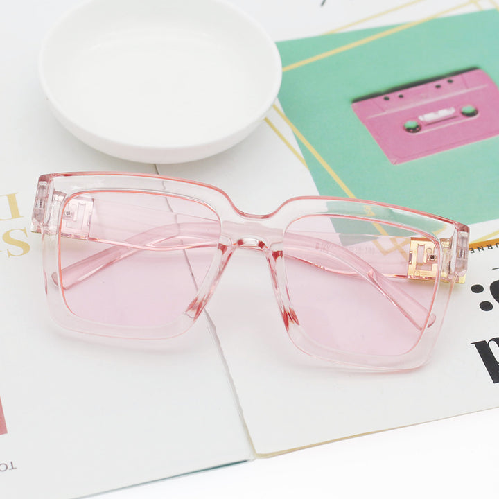 Dame trendy firkantet solbrille med høyverdig UV-beskytter teknologi Skanto
