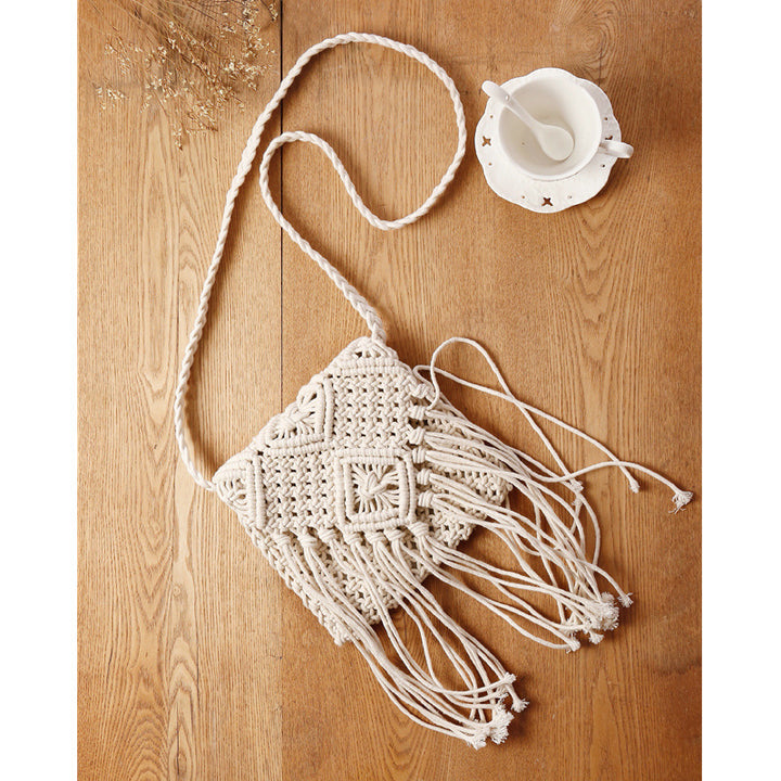 Macrame crossover bag with elegant fringe detail Skanto