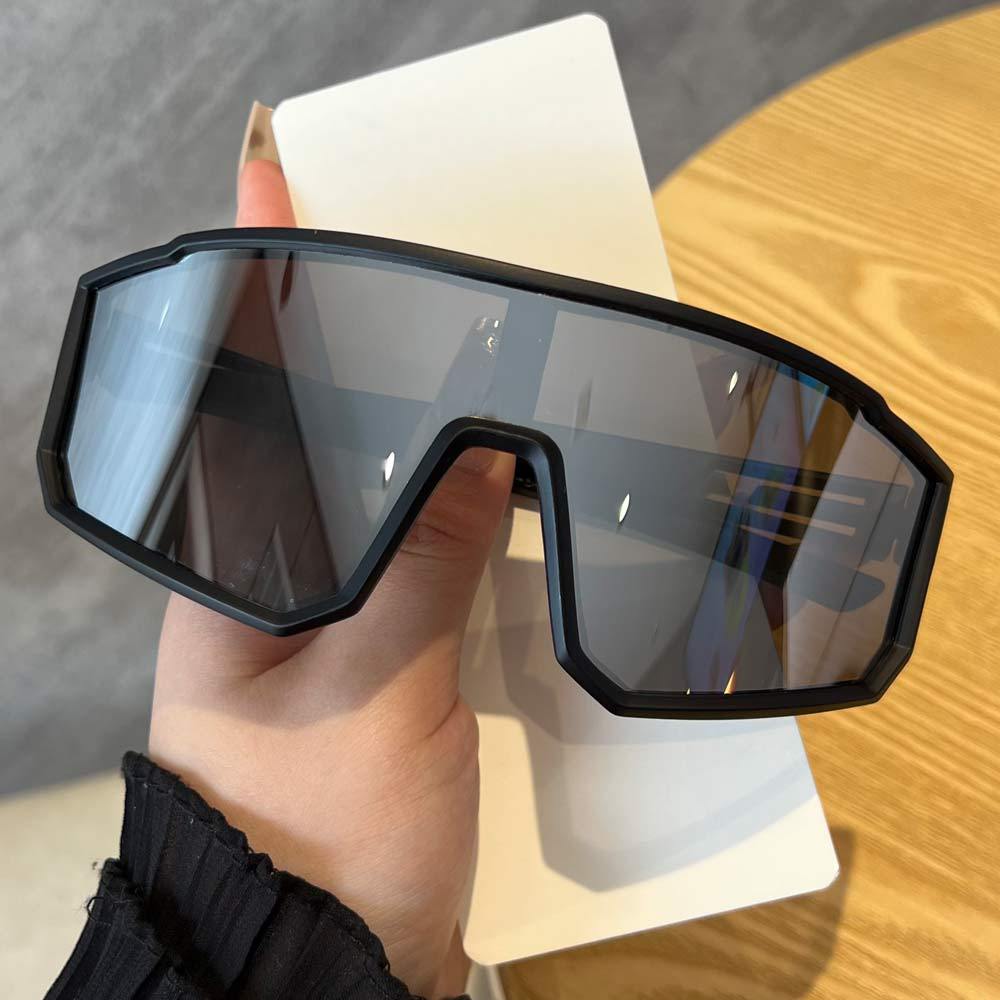 Men's Sleek Wraparound Sport Sunglasses Skanto