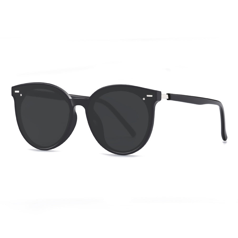 Dame Moda firkantet solbrille med robust ramme og UV-beskyttelse Skanto
