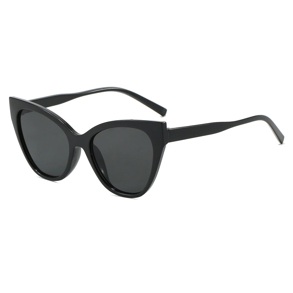 Dame Cat-Eye solbriller med UV-beskyttelse og moderne ramme Skanto