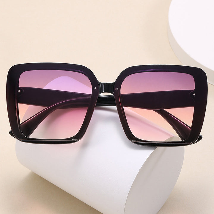 Dame moteriktig kvadratisk solbrille med gradientlinser Skanto