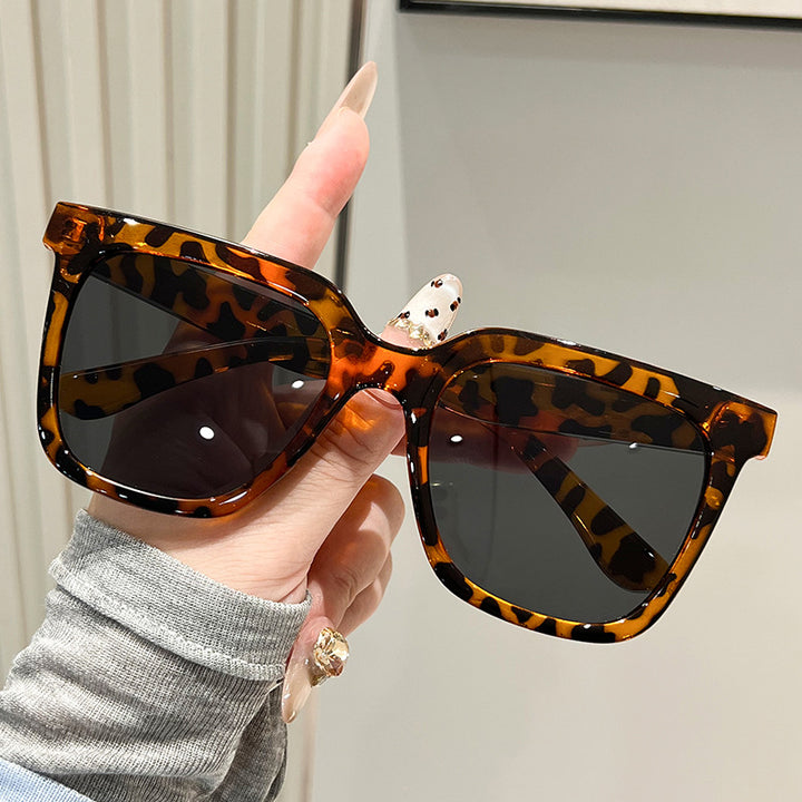 Dame oversized solbriller med matt ramme Skanto