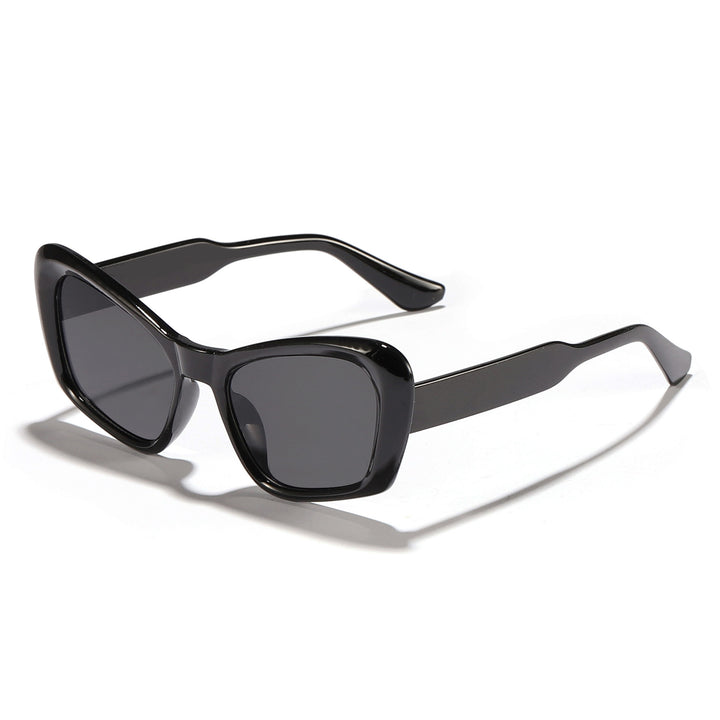 Dame designer solbrille i den gjenkjennelige retro-stilen Skanto