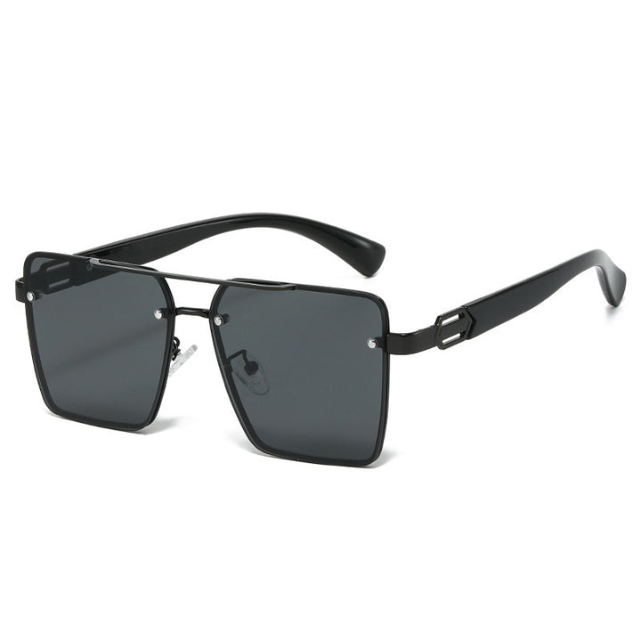 Dame firkantet solbrille med elegant metallramme Skanto