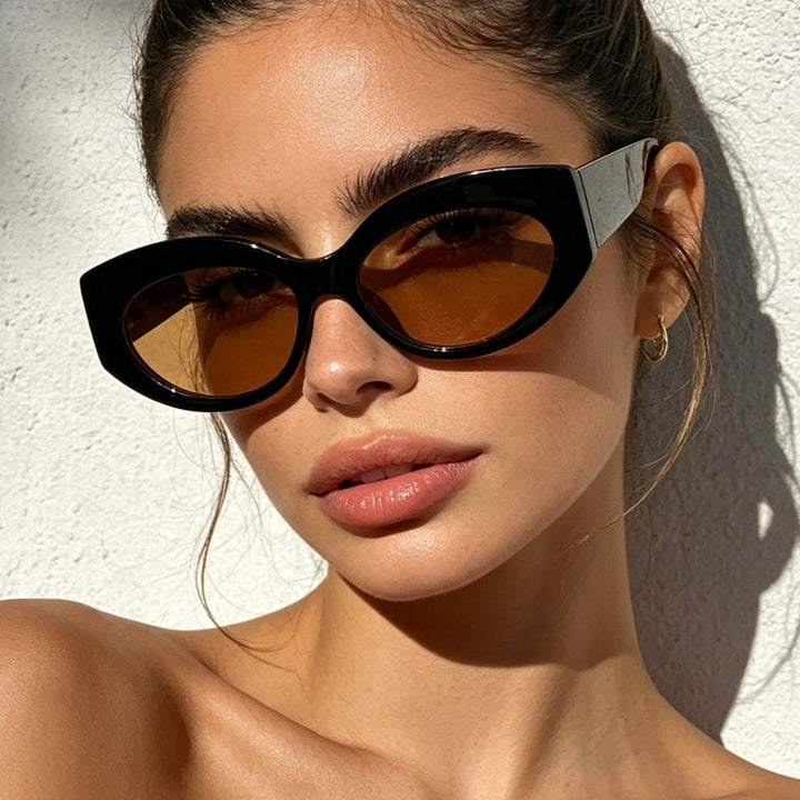 Dame Cat-Eye solbriller med lekent gjennomsiktig design Skanto