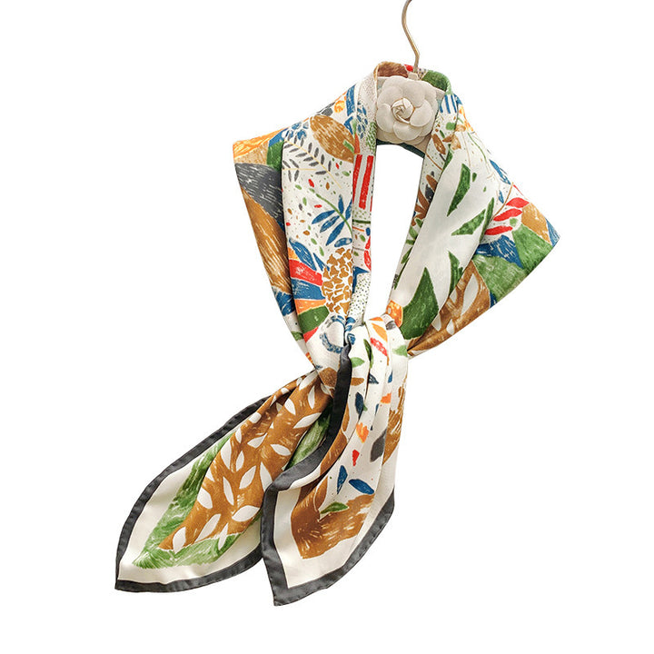 Dame silkesjal i elegant botanisk design Skanto