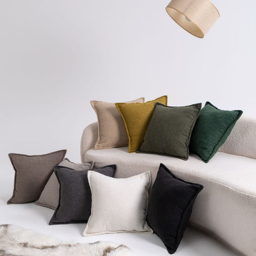 Kvinnens kosepute med moderne strukturell design Skanto
