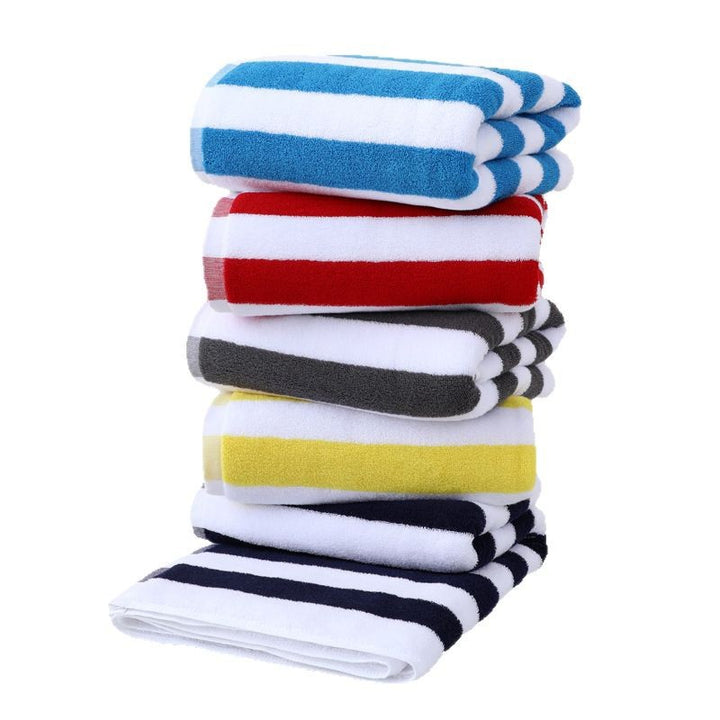 Luxurious beach towel with elegant stripe pattern Skanto