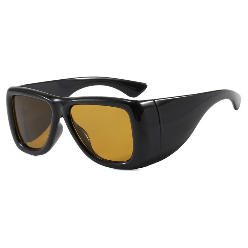 Damer trendy oversized solbriller med markant skjoldpatt-design Skanto