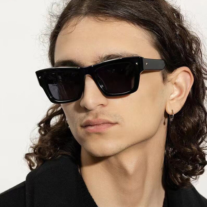 Dame trendy solbrille med firkantet ramme og UV-beskyttelse Skanto