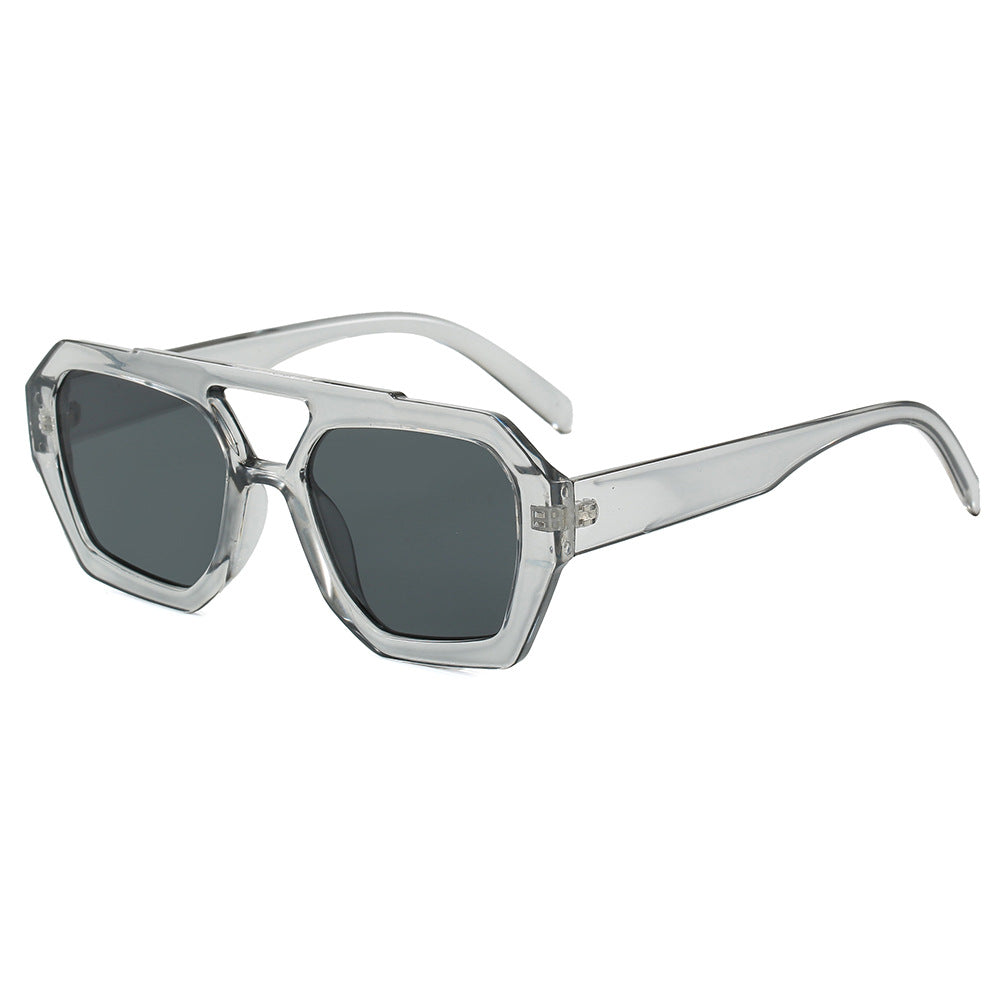 Dame geometrisk solbrille i ekstravagant design Skanto