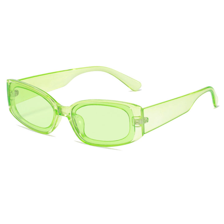 Dame moteriktig solbrille i futuristisk design Skanto