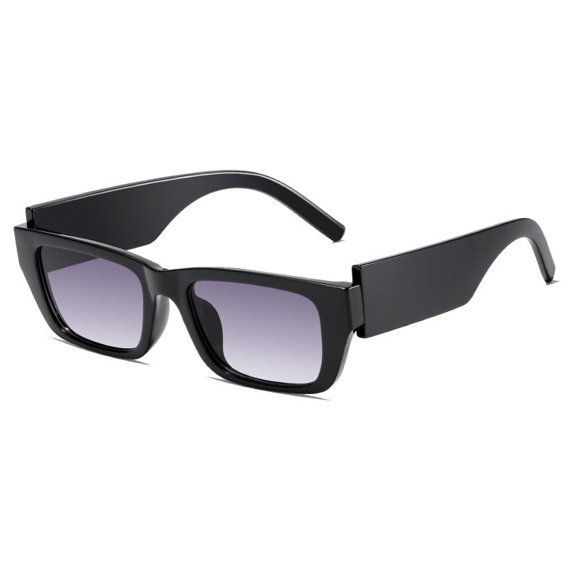 Dame moteriktig rektangulær solbrille i innovativ design Skanto