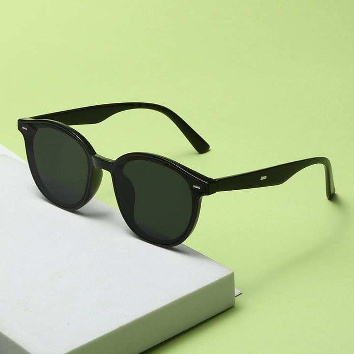 Dame Motemessig Solbrille med trendy, rund ramme og UV-beskyttelse Skanto