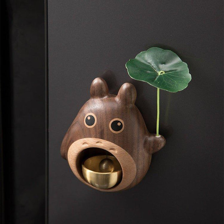 Håndlaget Tre Totoro Dørklokke Med Metallklokke | Skanto