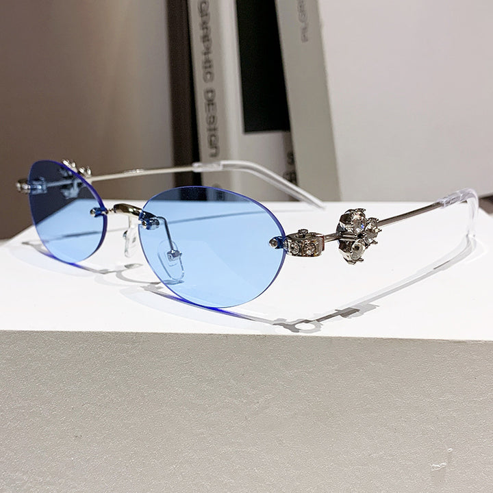 Dame elegant solbrille med geometrisk ramme Skanto