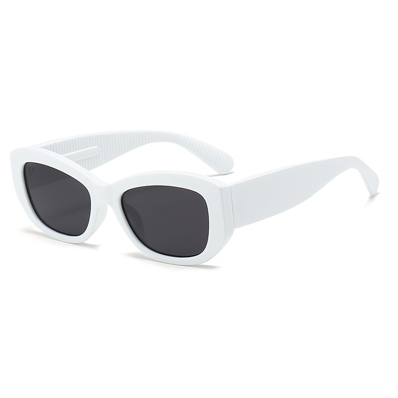 Dame Cat-Eye solbrille med moderne ramme og økt bærekomfort Skanto